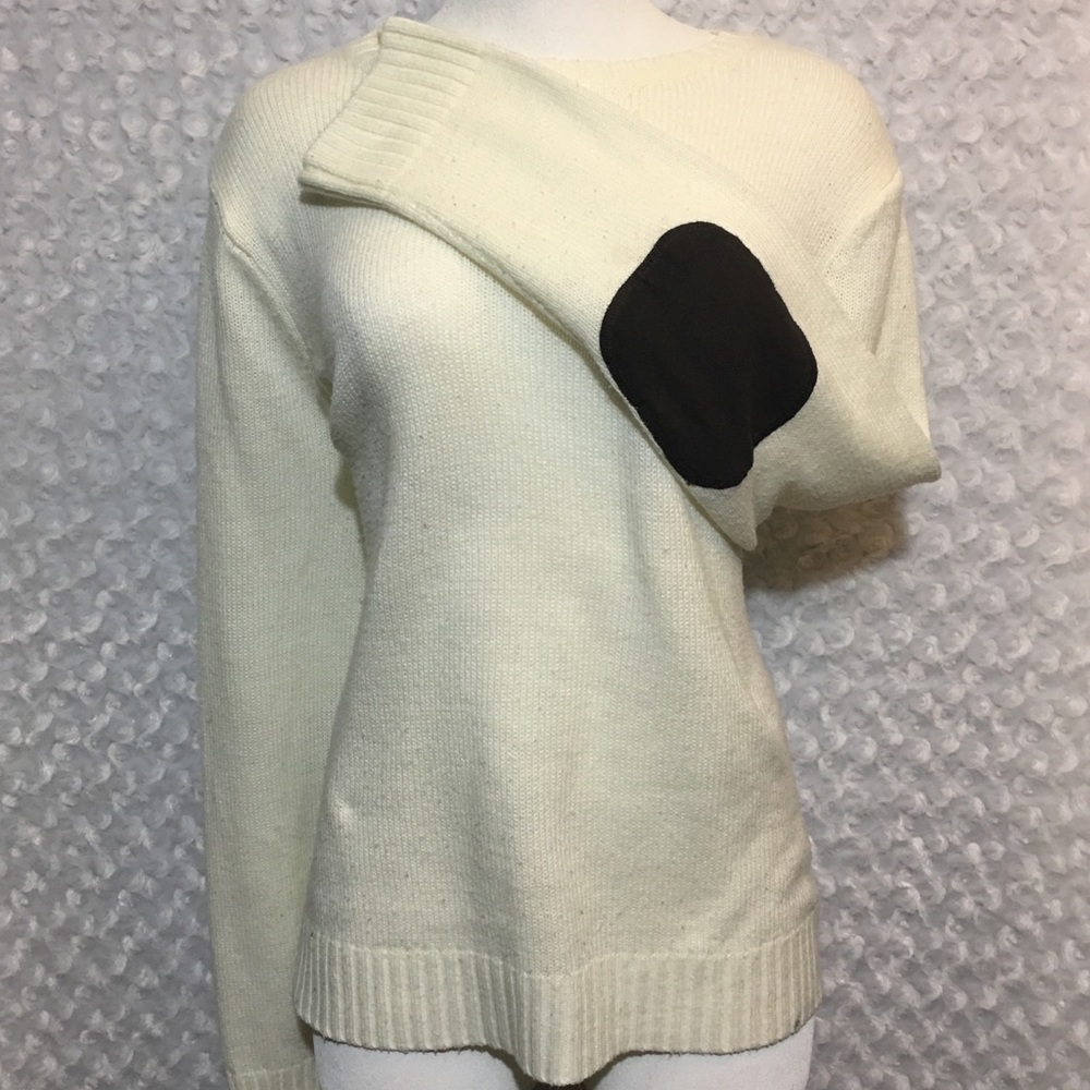 Sweater w/ elbow patches